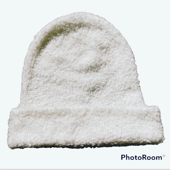 Madewell Accessories - NWT Madewell Fuzzy Teddy Beanie Hat in Antique Cream O/S